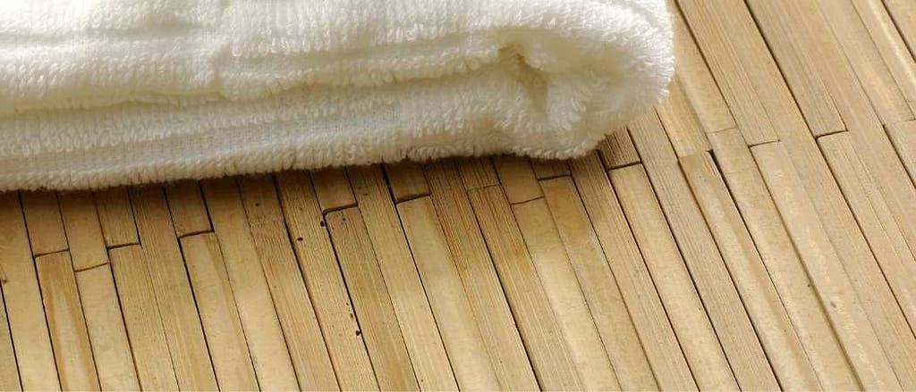 4 Easy Ways to Clean Bath Rugs & Mats at Home - RugKnots