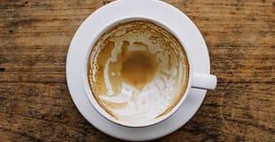 How to Remove Coffee and Tea Stains from Cups
