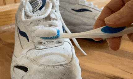 Toothpaste to Whiten Shoes